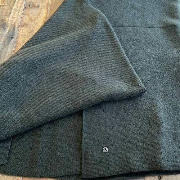 Lululemon Divinity Poncho - Picture 6 of 6
